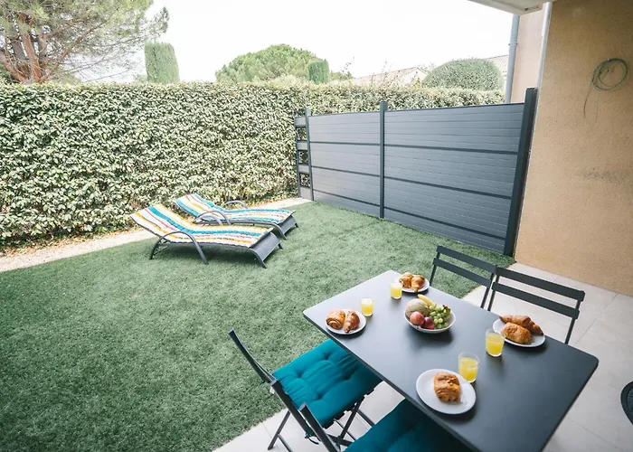 Parking Securise -climatise-piscine-terrasse-am *